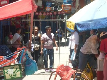 Paro de agricultores afecta ventas en mercados de Huánuco