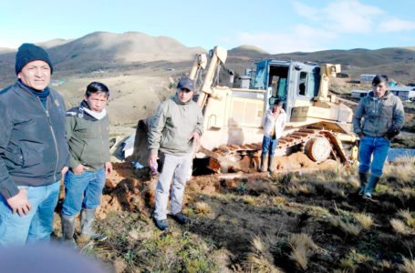 Inician construcción de esperada carretera en Pachitea