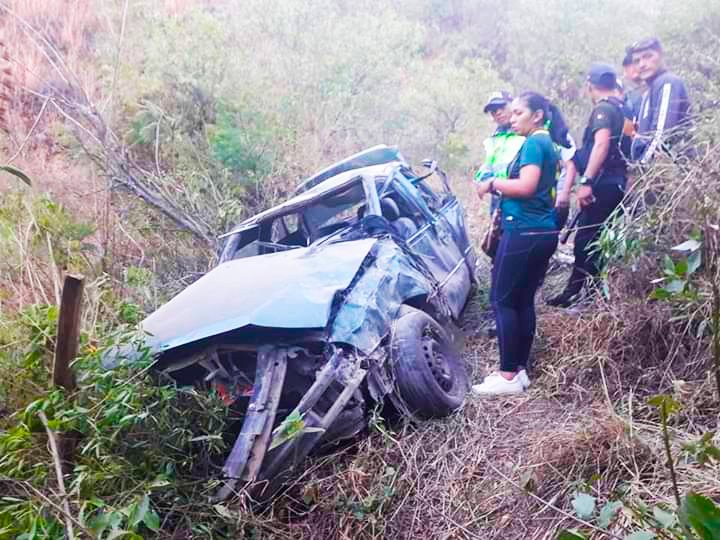 Profesor y coordinador de innovación del colegio de Chaucha mueren en accidente