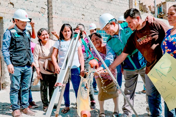 Inician construcción de muros de contención en Las Moras