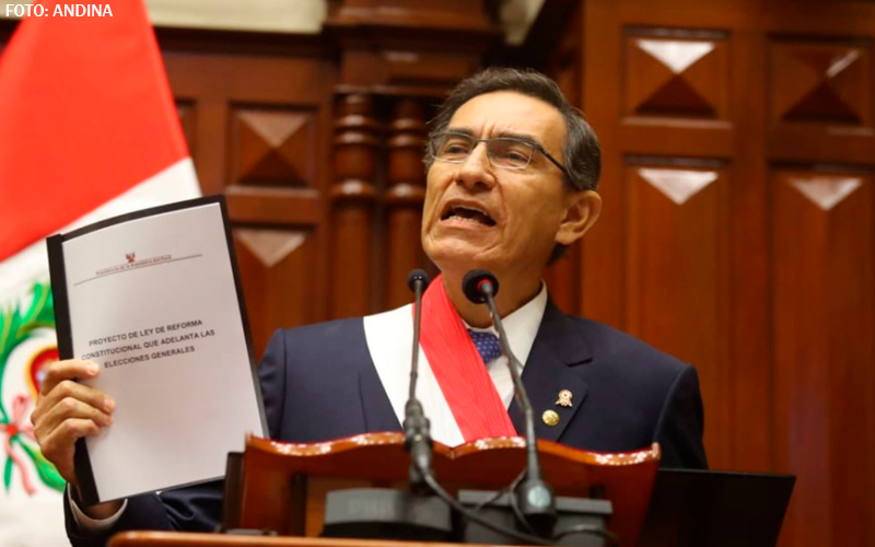 Martín Vizcarra disuelve el Congreso de la República