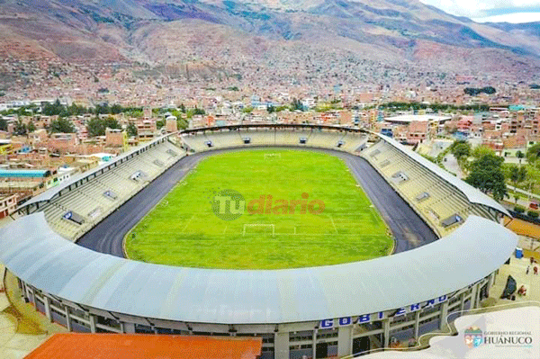 IPD inspecciona Estadio de Paucarbamba