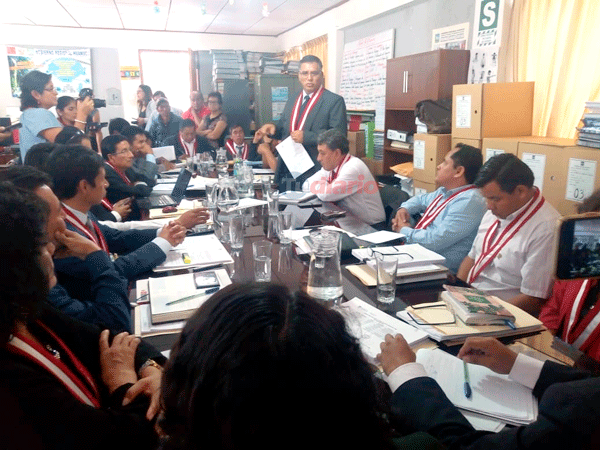 Consejeros regionales necesitan asesores para cumplir su labor
