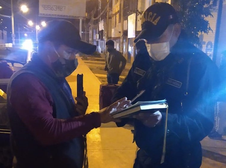 Sancionan a 52 personas por incumplir toque de queda en Huánuco