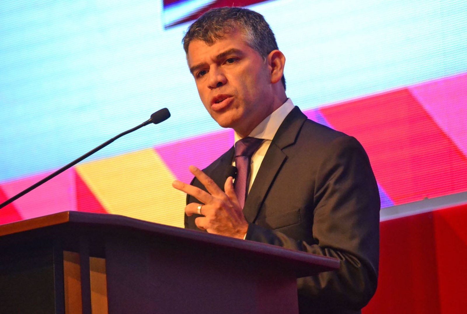 Julio Guzmán: Congreso debe otorgar el voto de confianza al próximo Gabinete Ministerial