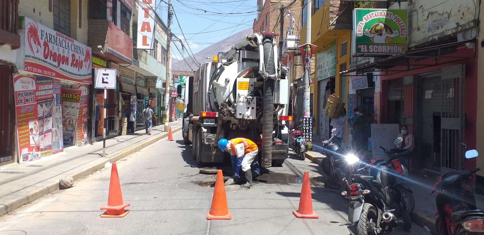 Con intervención de tres hidrojets limpian 26 kilómetros de alcantarillado en la ciudad de Huánuco