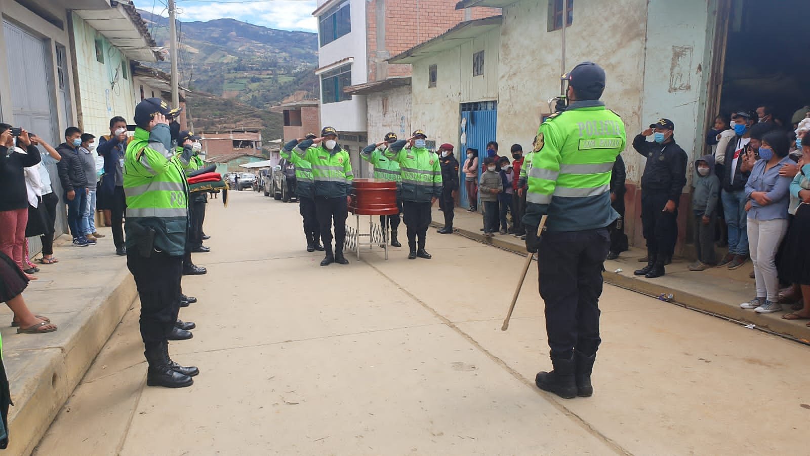 Rinden homenaje póstumo a suboficial caído en operativo antidrogas