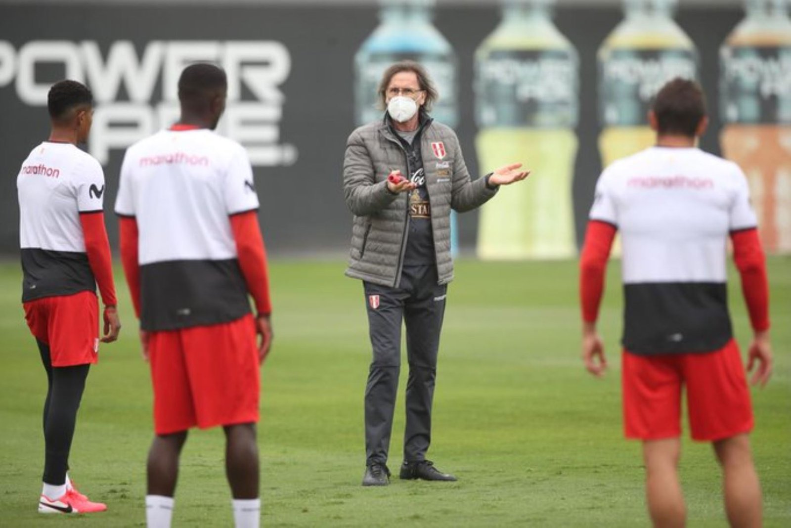 Selección peruana: prosigue trabajos para jugar ante Paraguay y Brasil