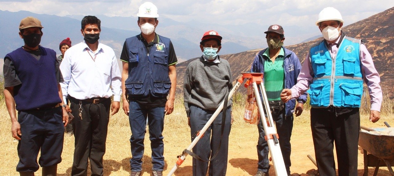 Reactivación económica en Ambo inician mejorando vías en favor del sector agrario