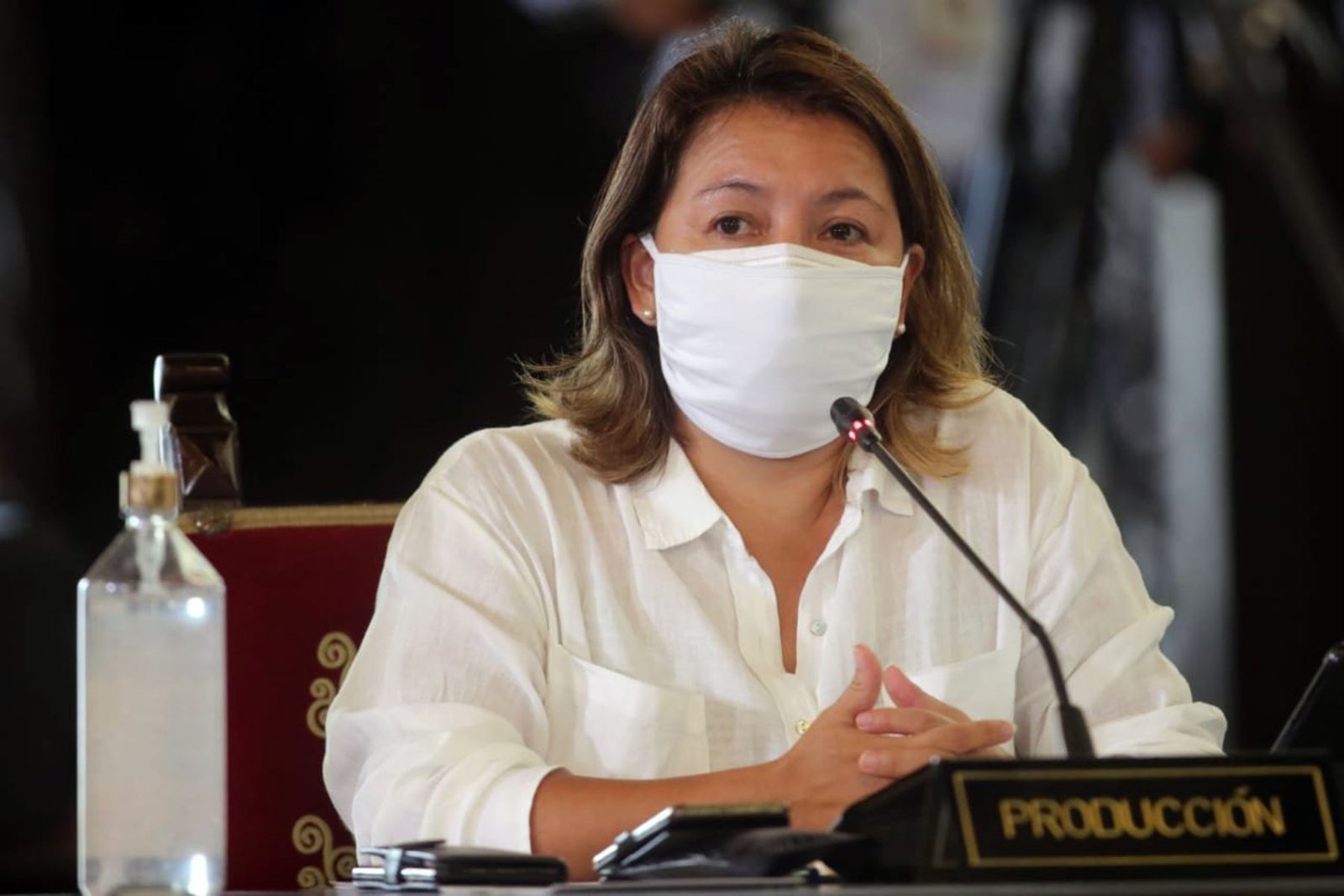 Ministra de Comercio Exterior llama a la responsabilidad y reflexión por el bien del Perú