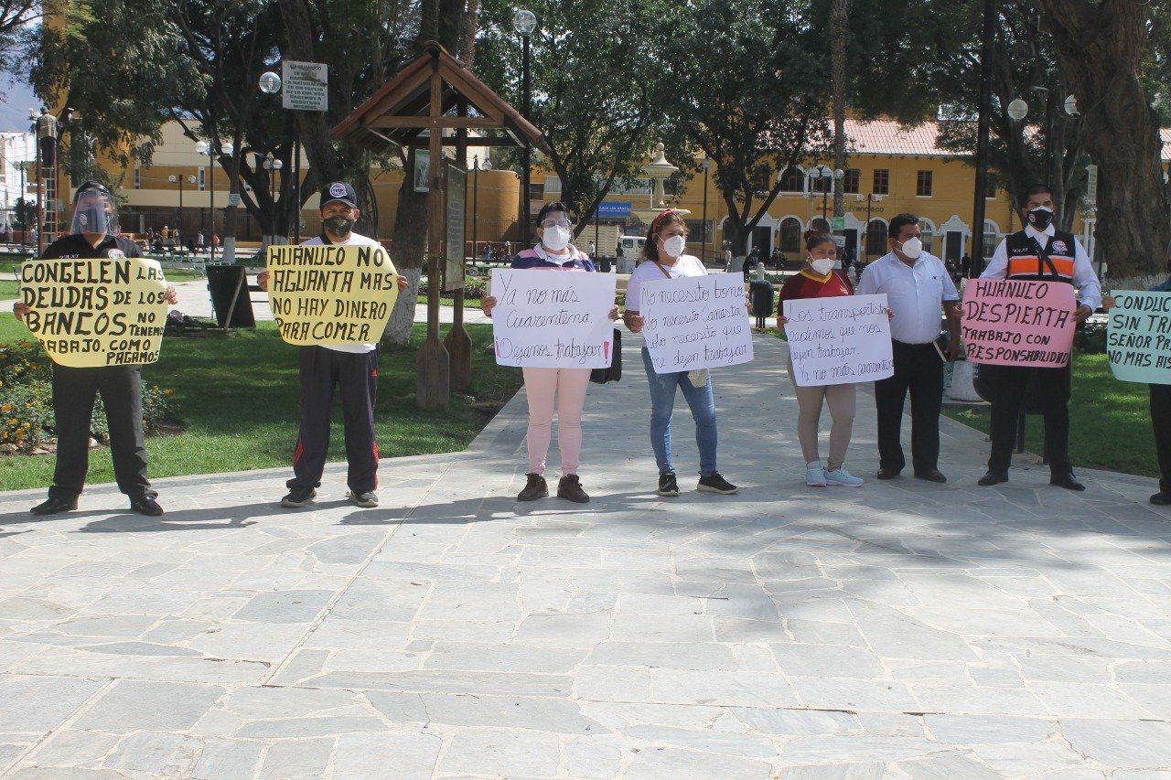 Transportistas protestan contra la ampliación de cuarentena focalizada