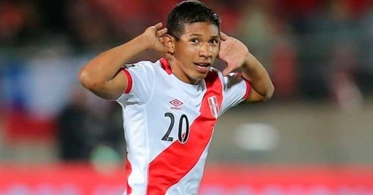 Edison Flores lamenta no estar ante Paraguay