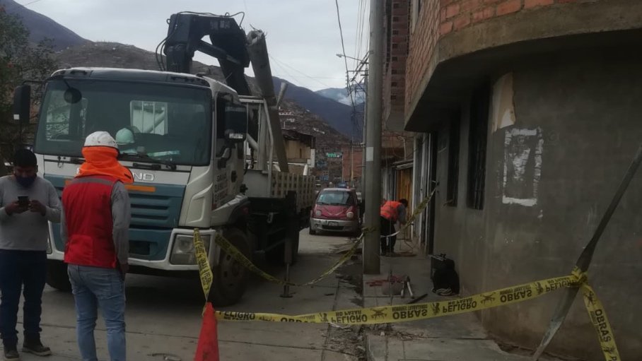 Defensoría pide que debe retirarse postes y cableado en mal estado de la ciudad de Huánuco