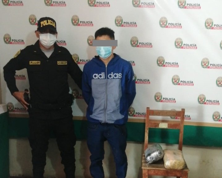 Sorprenden a pasajero trasladando marihuana en su equipaje