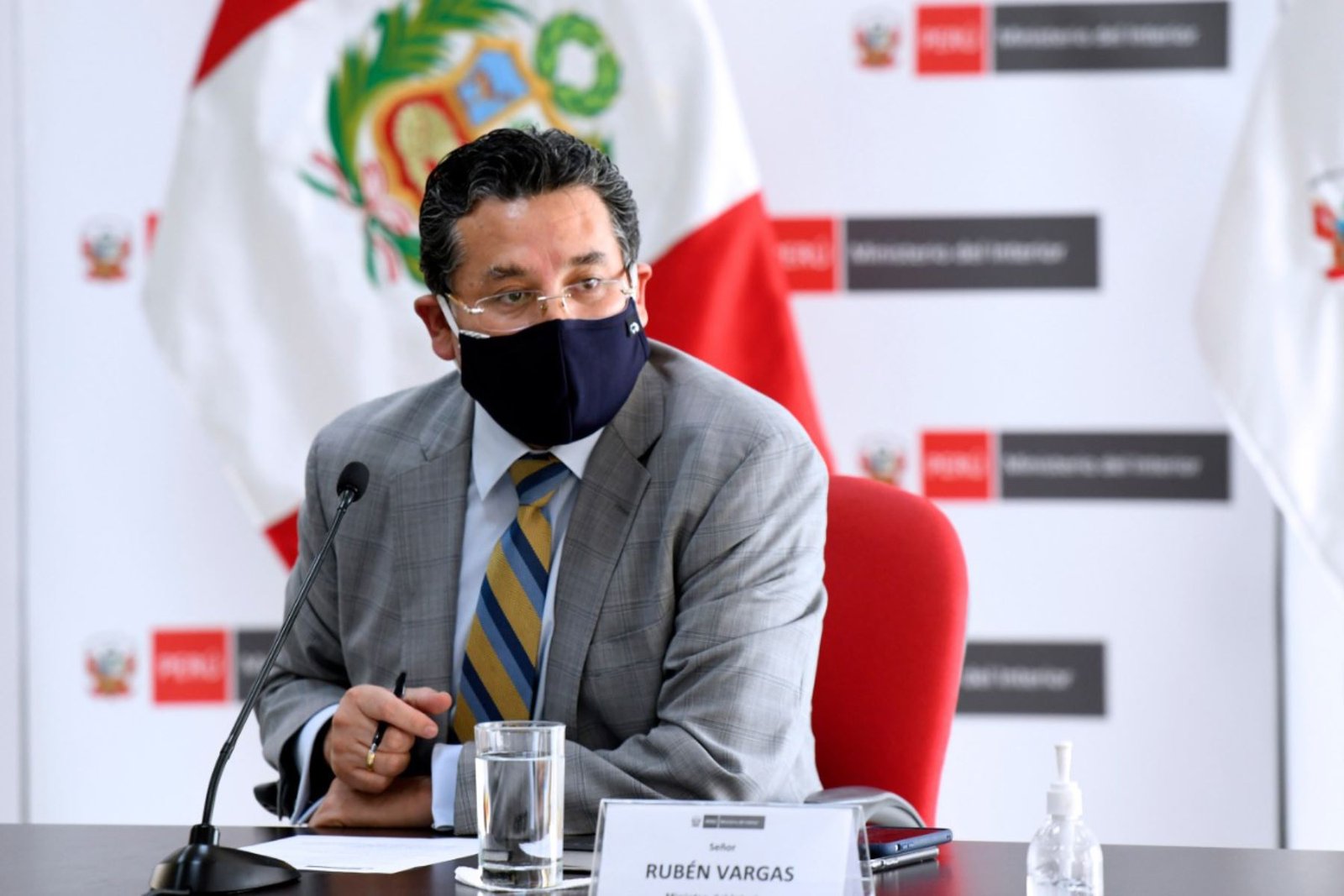 Baja en Gabinete de Sagasti; Rubén Vargas renunció al cargo de ministro del Interior