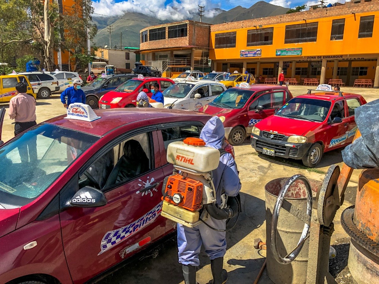 Municipalidad de Huánuco continúa con desinfección de vehículos de transporte