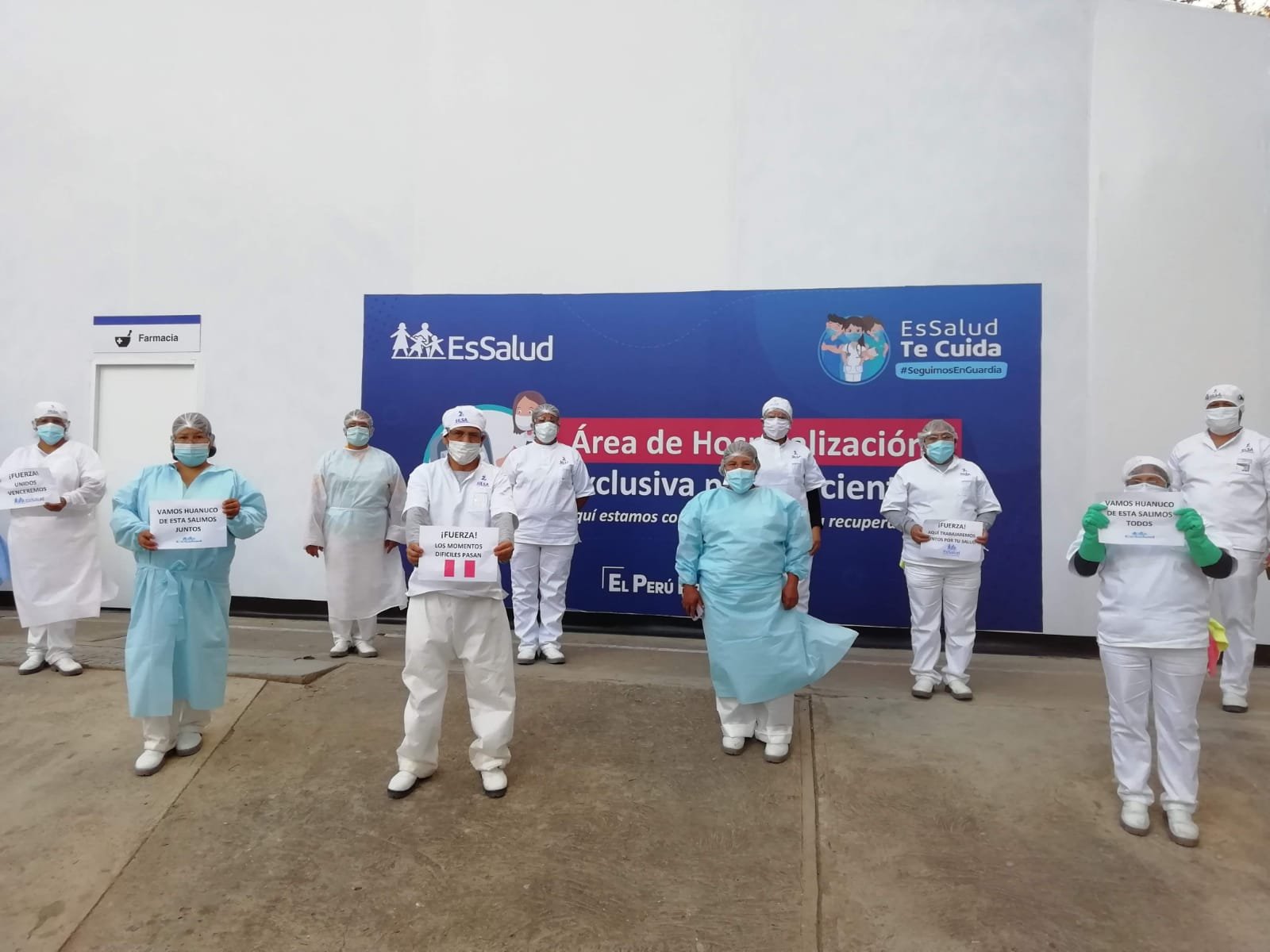 12 especialistas llegan a EsSalud Huánuco para reforzar atención de pacientes Covid-19