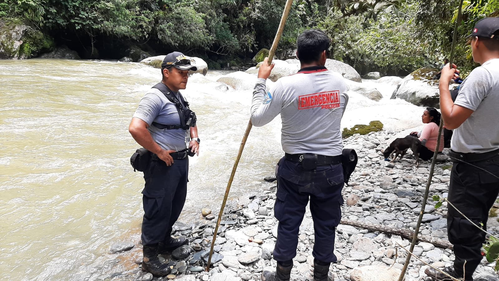 Continúa búsqueda de poblador que cayó al río Chinchao