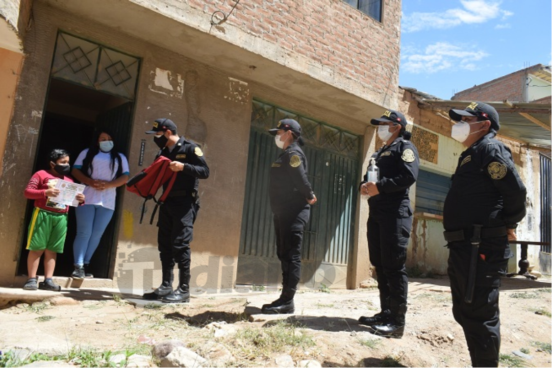Policías de la comisaría de Cayhuayna están comprometidos con labor comunitaria