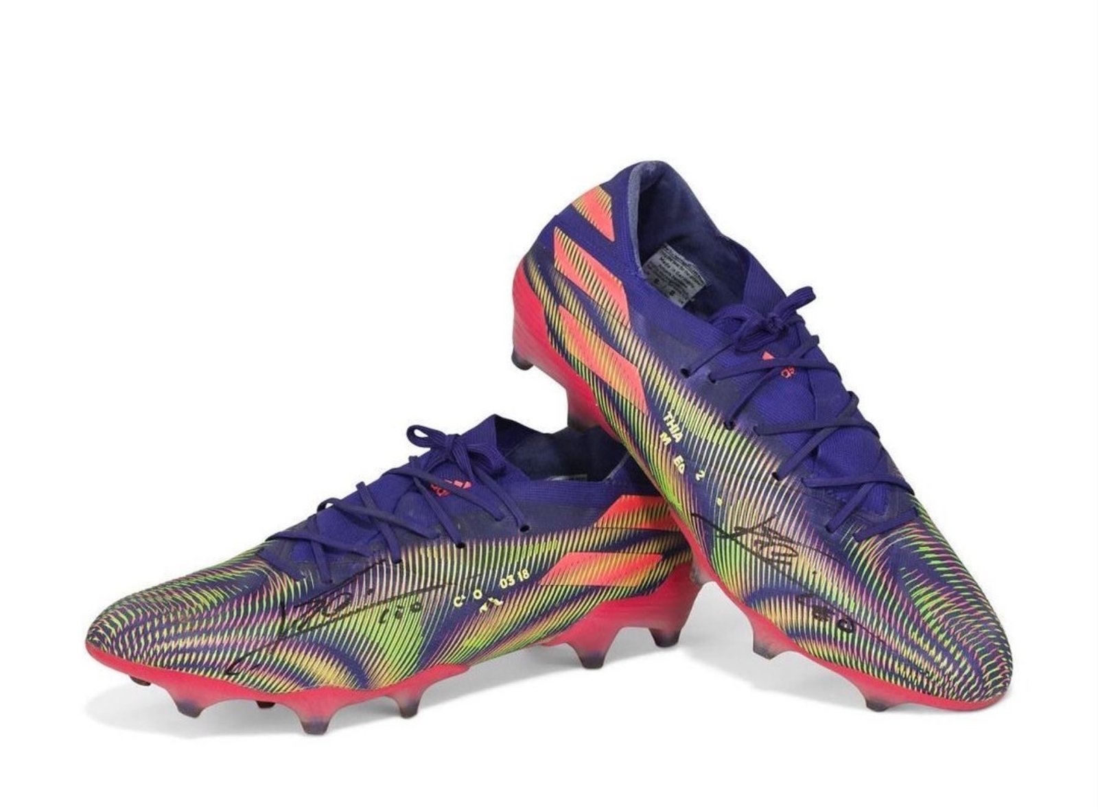 Subastan la bota con la que Lionel Messi superó el récord de Pelé