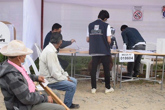 Huánuco: demora en instalación de las mesas marcó el inicio del sufragio