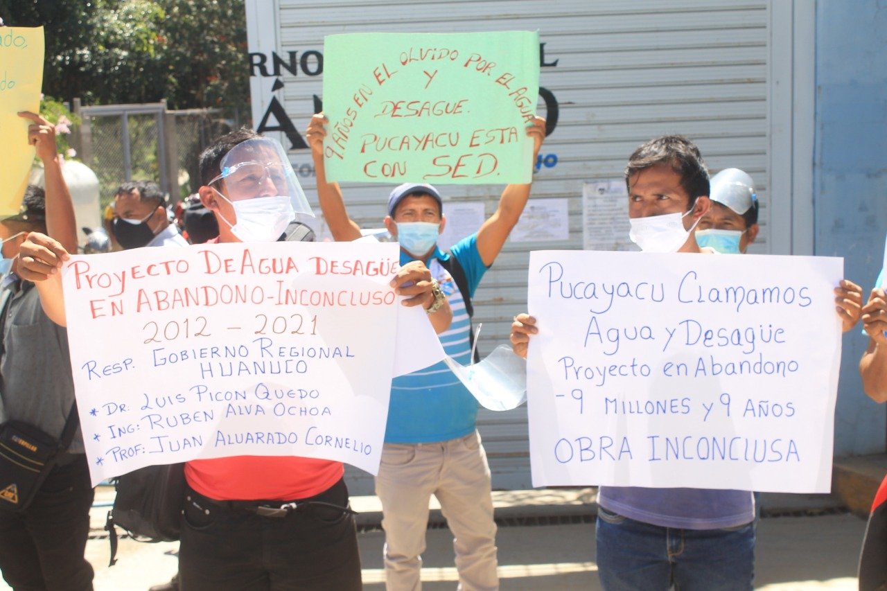 Pobladores de Pucayacu exigen culminación de obra agua y desagüe iniciada hace 9 años