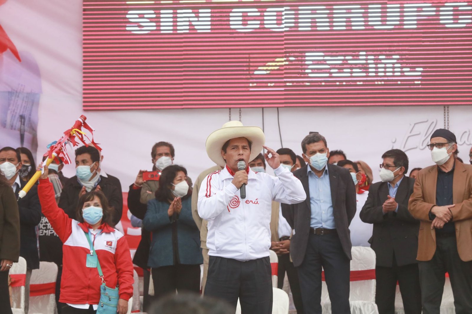 Este es el equipo técnico que acompaña a Pedro Castillo de Perú Libre