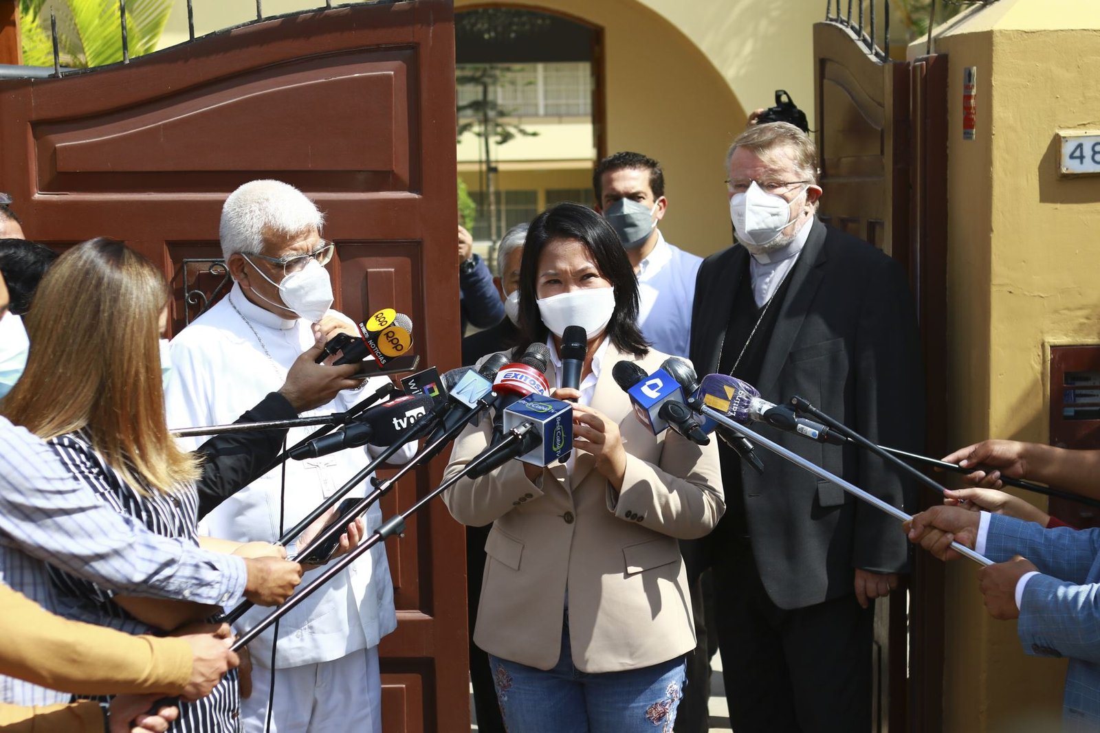 Keiko Fujimori también rechaza asesinato en Vizcatán