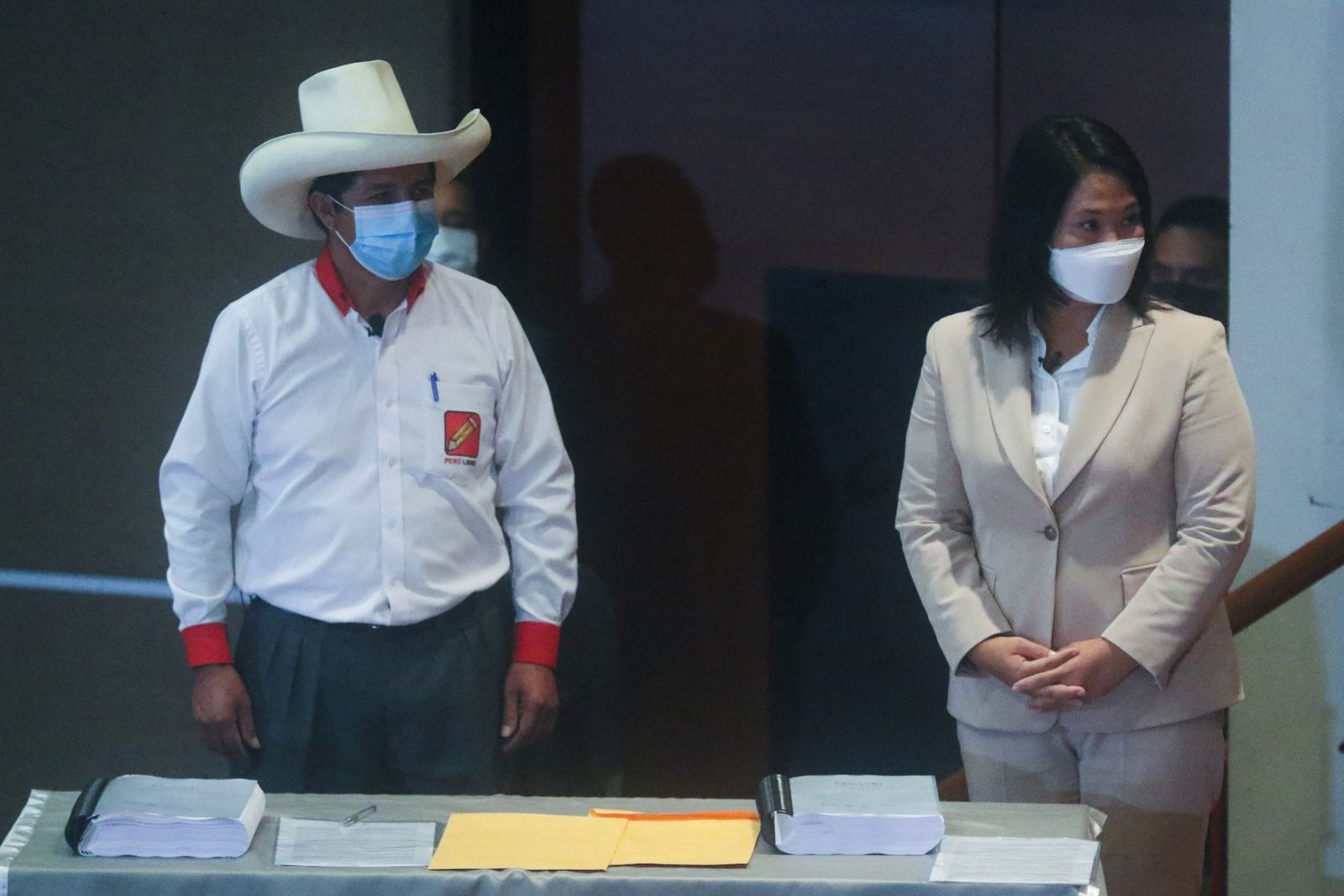 Pedro Castillo y Keiko Fujimori firman Proclama Ciudadana – Juramento por la Democracia