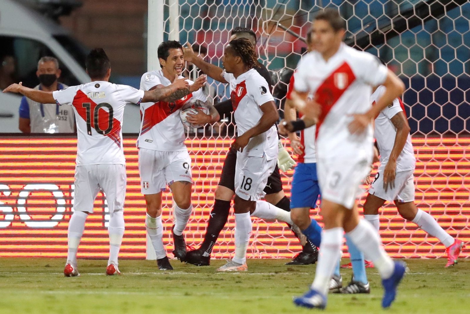 ¡Arriba Perú! La selección peruana ya está entre las cuatro mejores de América del Sur
