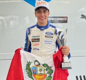 Peruano Matias Zagazeta es el nuevo líder de la Fórmula 4 británica