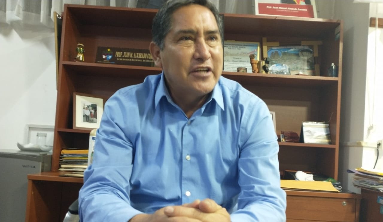 Juan Alvarado declaró por más de cinco horas en la Fiscalía Anticorrupción por denuncia de Luis Picón