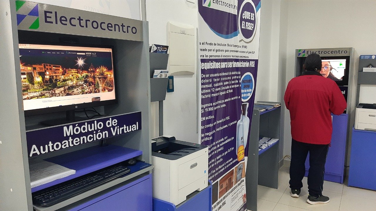 Electrocentro instala módulos de atención virtual para trámites de clientes