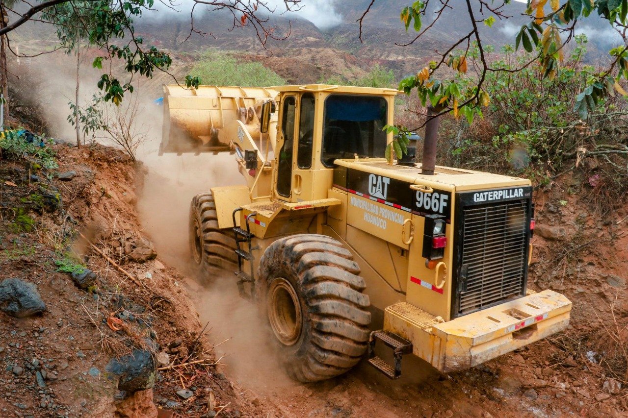 Descolmatan quebradas en Las Moras, Aparicio Pomares y Pucuchinche