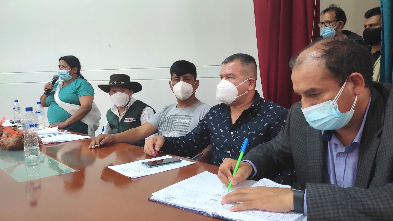 Alcalde de Huánuco pide a ministro de Agricultura apoyo para agricultores