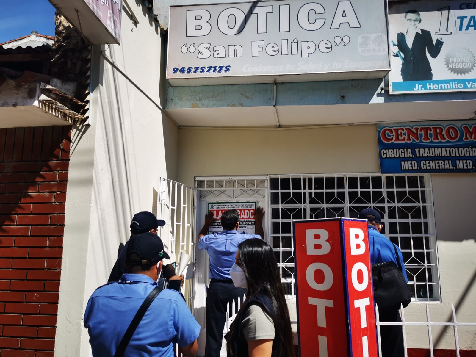 Municipalidad de Huánuco clausura botica que vendía medicamentos vencidos