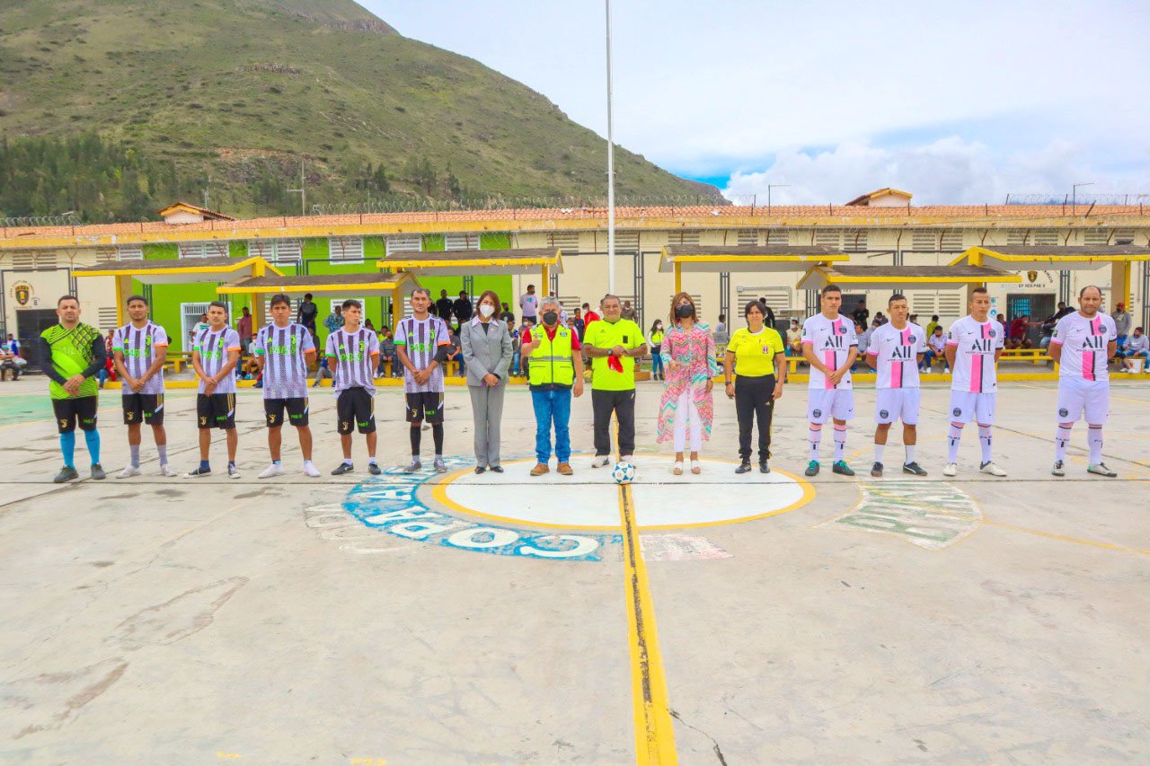 Internos y trabajadores penitenciarios vivieron fiesta deportiva