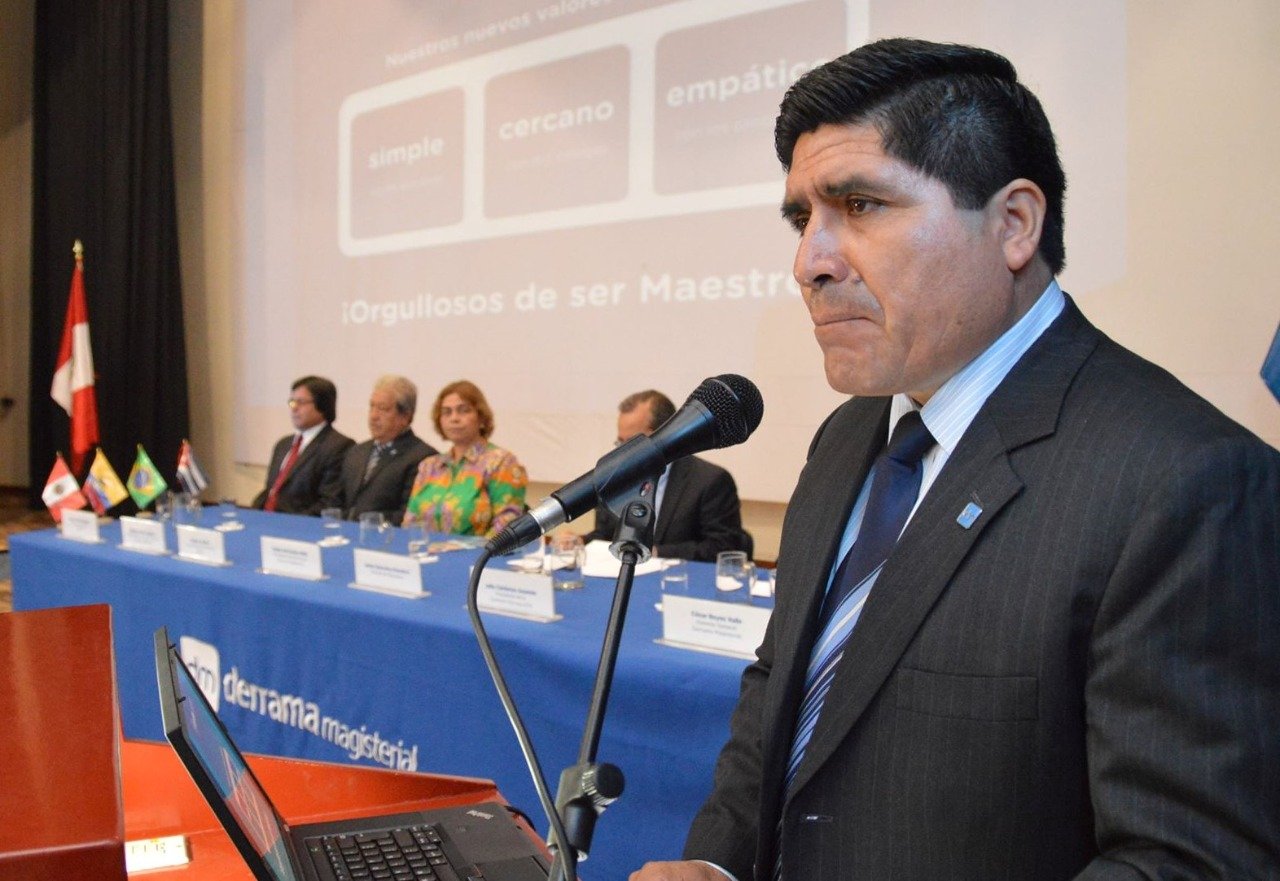 Colegio de Profesores del Perú discrepa propuesta de ampliar aforo al 100%
