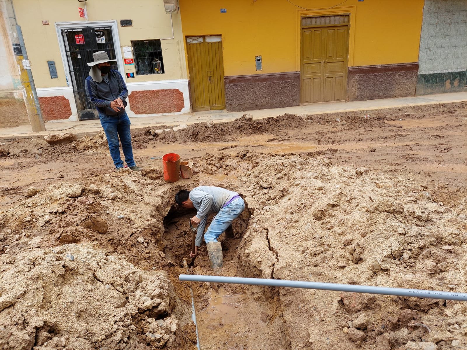 Defensoría pide a Municipalidad de Huánuco culminar renovación de redes de agua y desagüe