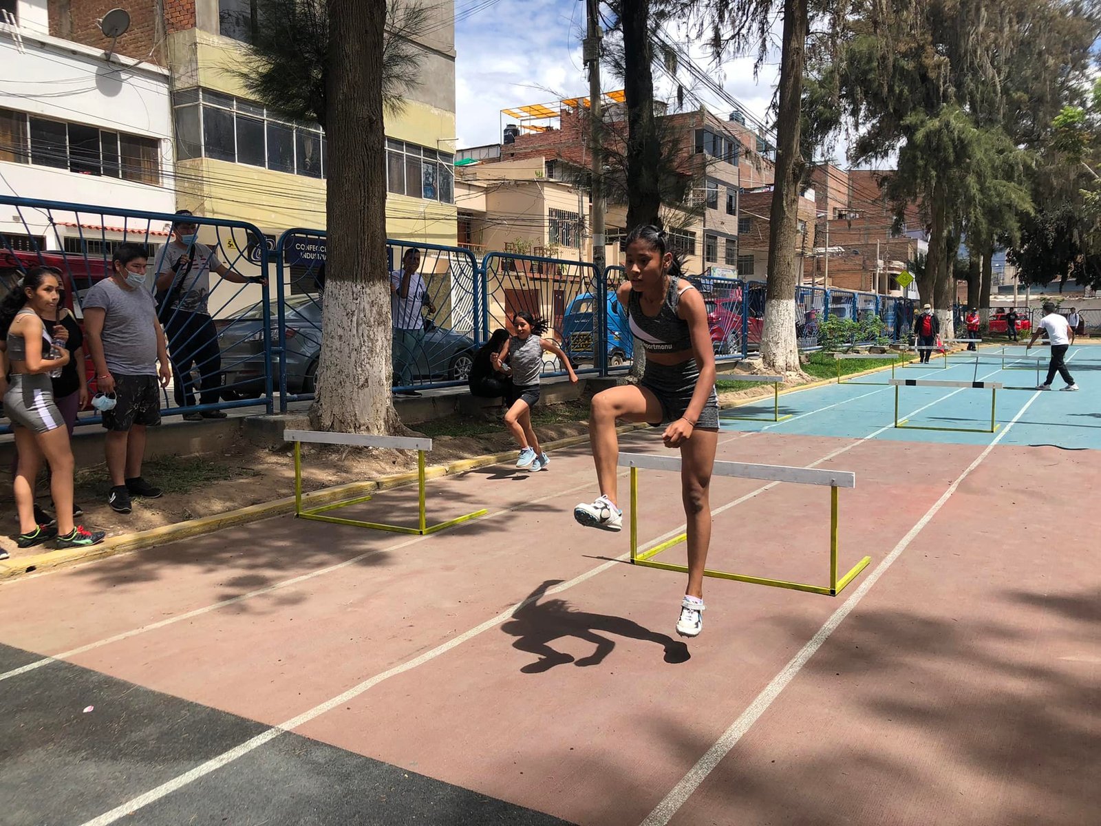 Realizan tercer evaluativo de atletismo