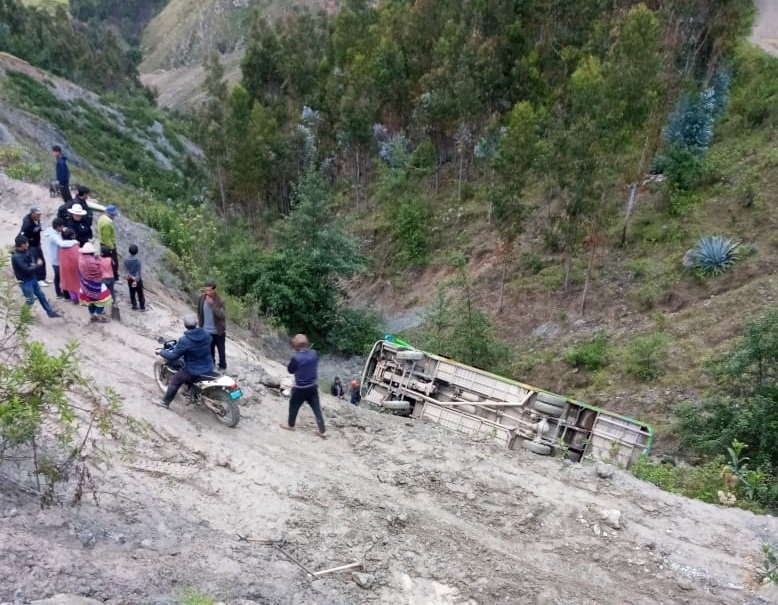 Huacaybamba sin mantenimiento de carreteras en inicio de lluvias