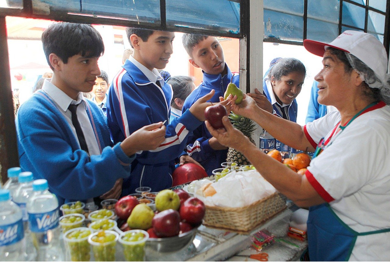 Minedu autoriza apertura de quioscos, cafeterías y comedores escolares