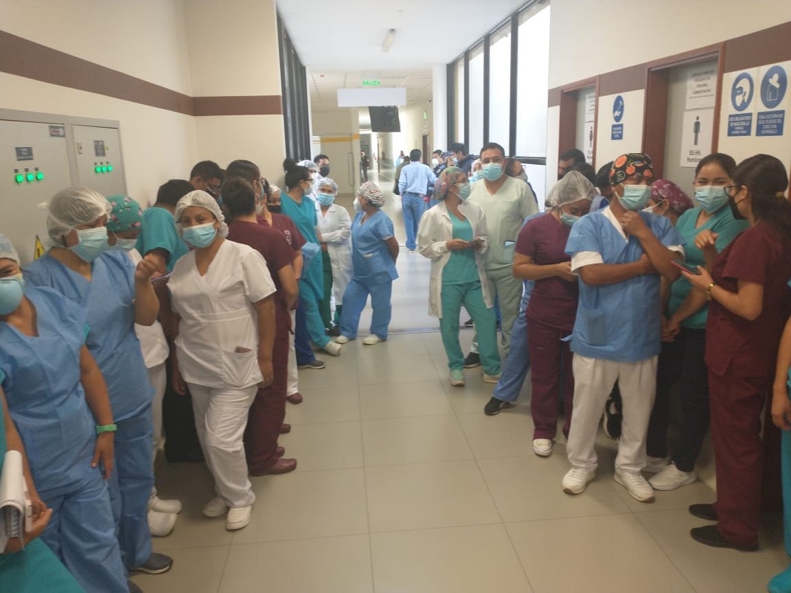 Director de Hospital Regional Hermilio Valdizán sostiene que trabajadores CAS están en la ilegalidad