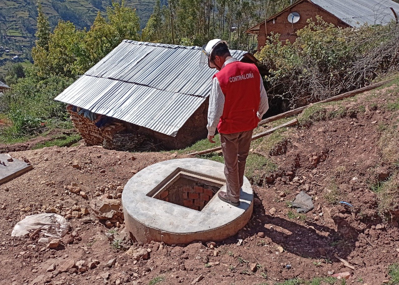 Obra de agua potable y desagüe es ejecutado con ausencia de supervisor