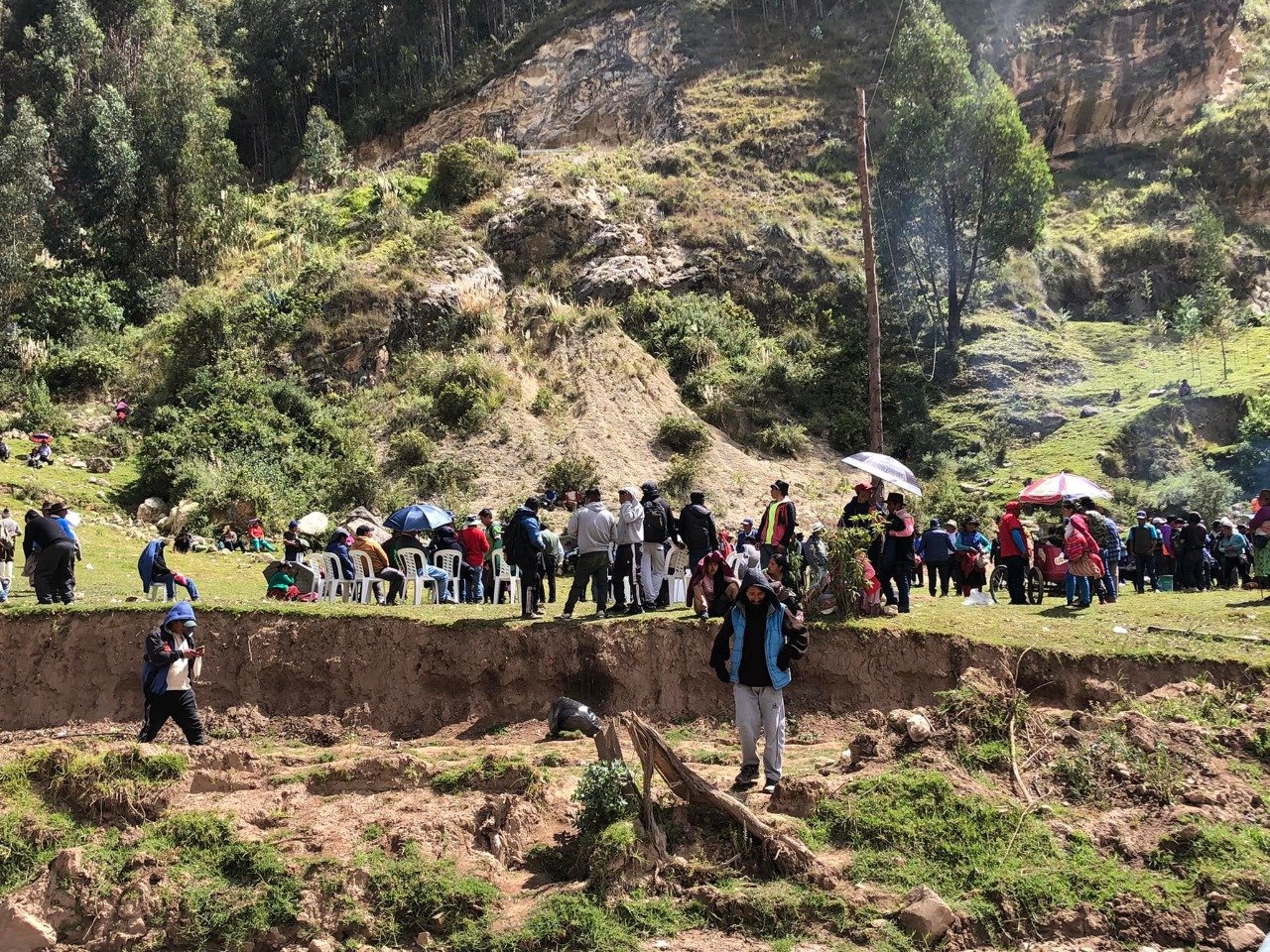 Pobladores de Shunqui exigen compensación económica a CR20 por uso de sus terrenos