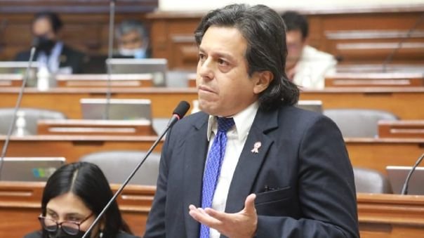 Cocinan tercera moción de vacancia contra el presidente Pedro Castillo