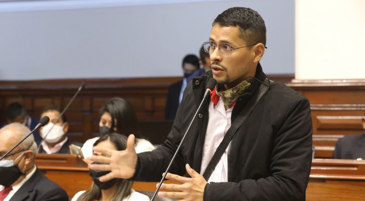 Congresista Reyes Cam retira su firma de iniciativa legislativa a favor del Club Central