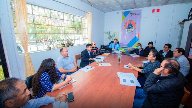 Gobierno Regional de Huánuco evalúa pagar deuda social a maestros con saldos de gastos corrientes
