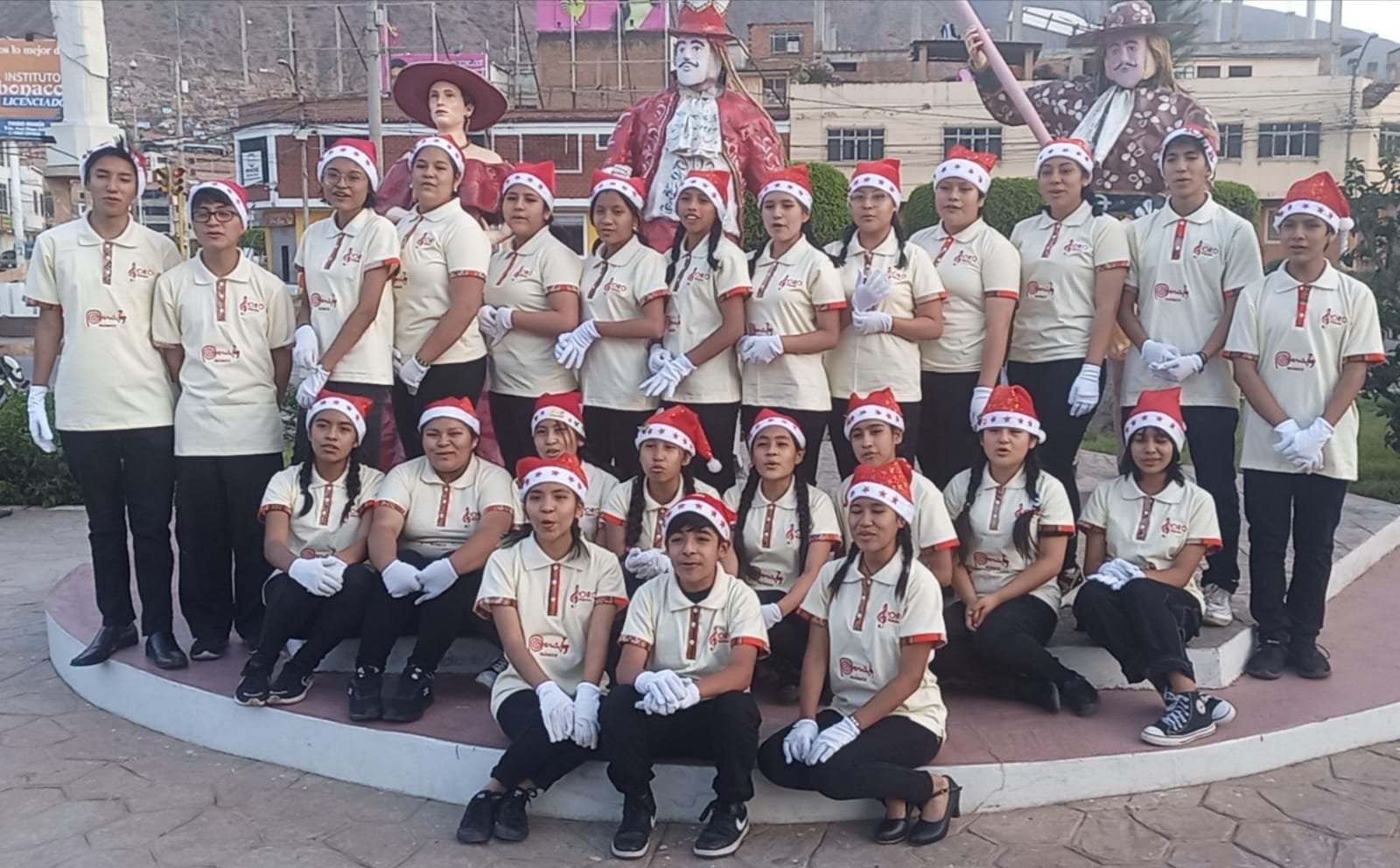 Coro Ruicino de Huánuco estará en el especial por Navidad de Miski Takiy