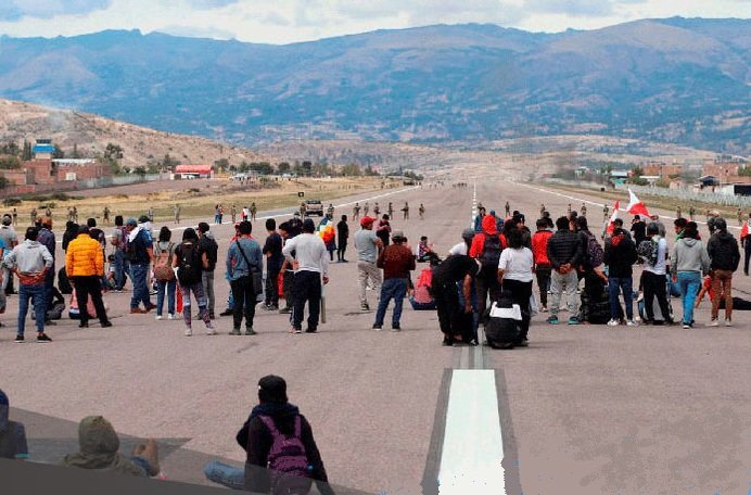 <strong>Enfrentamientos en Ayacucho dejó siete muertos y 52 heridos</strong>